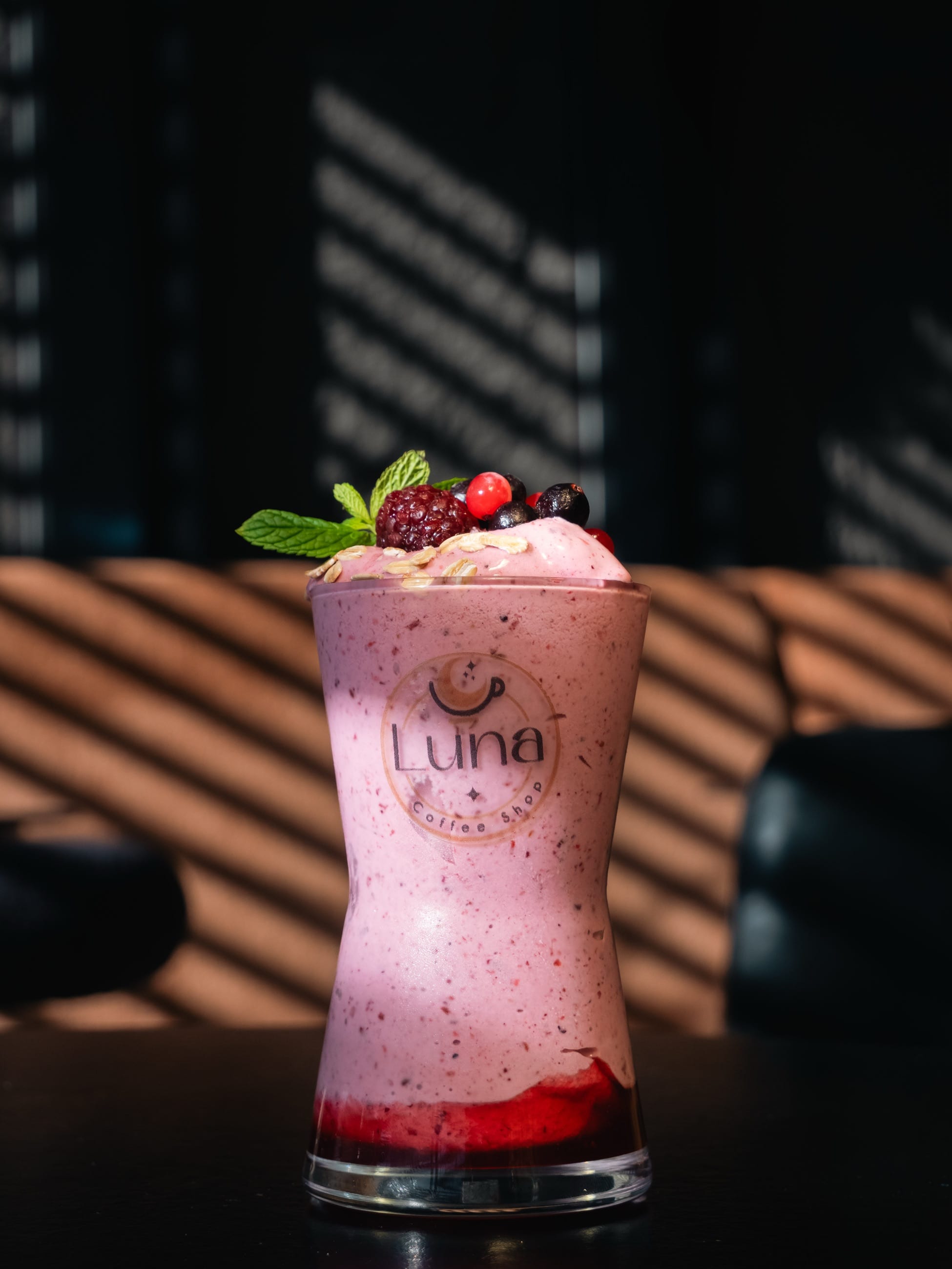 LUNA coffee, drink detail