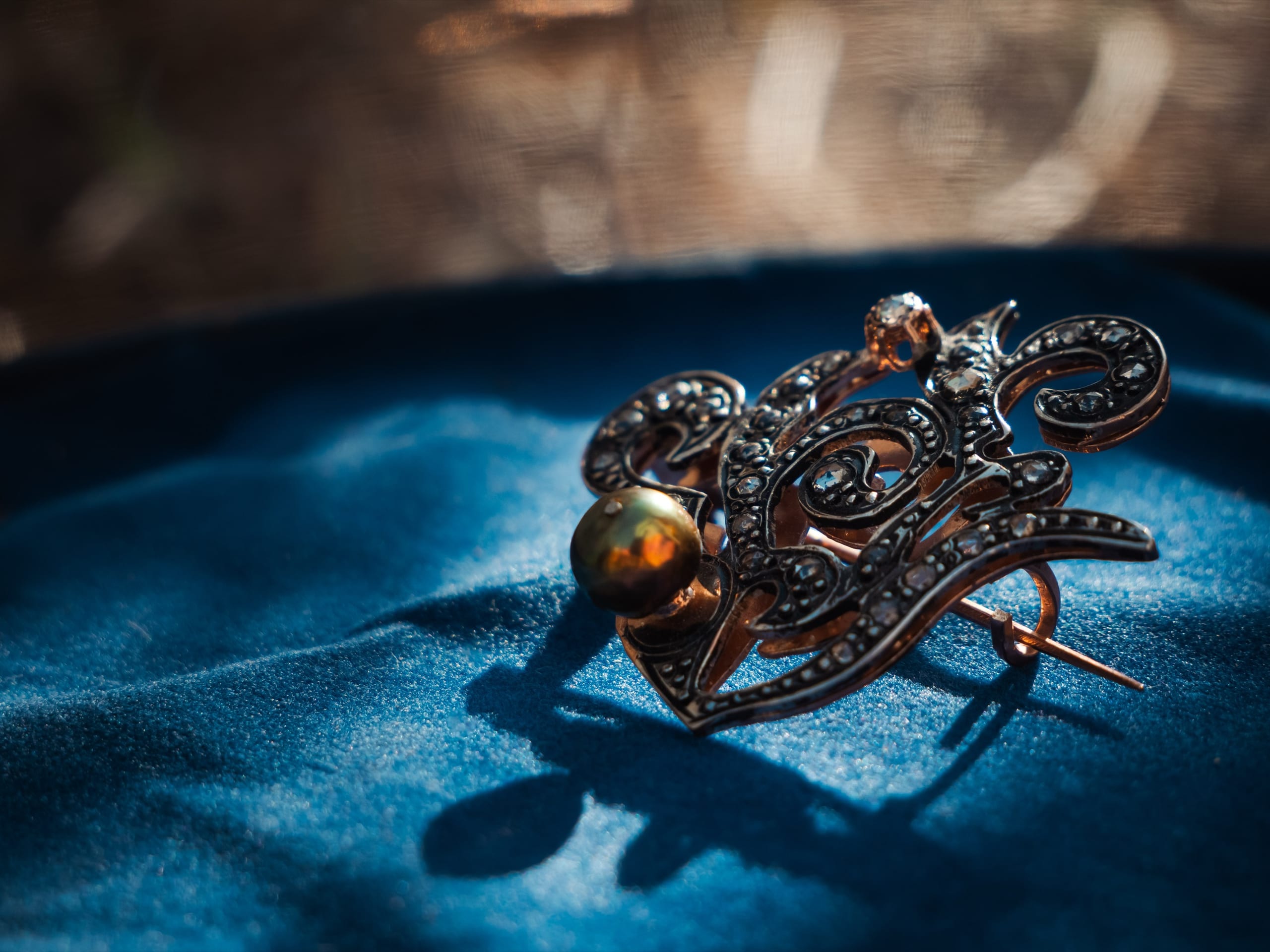 Salma Jewellery, piece worn, detail